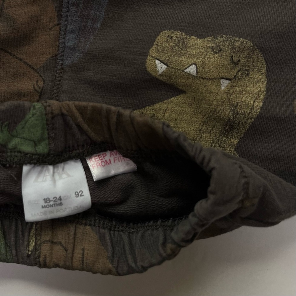 ZARA Dinosaur Leggings 18-24 Months - Picture 4 of 4